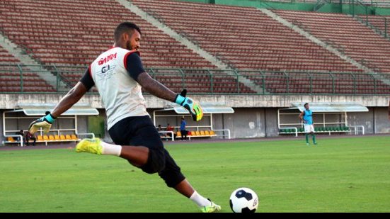 Imagem Destaque da Juazeirense, goleiro quer triunfo sobre o Santa em Bonfim