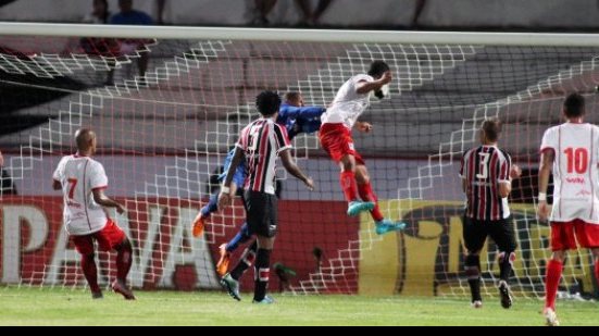 Imagem Juazeirense é derrotado pelo Santa e praticamente dá adeus à Copa do Nordeste