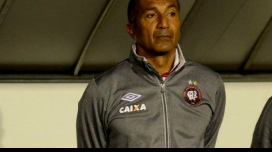 Imagem Cristóvão Borges é demitido do comando técnico do Atlético-PR
