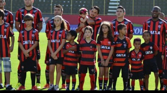 Imagem Cheio de desfalques, Vitória recebe o Feirense no Barradão