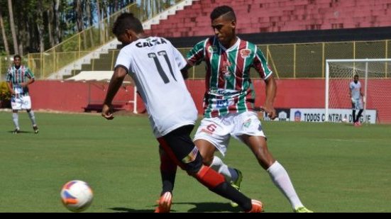 Imagem  Vitória vence e Bahia fica no empate no Baiano sub-20
