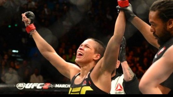Imagem Baiana do UFC pede confronto com campeã e critica nova chance dada a Ronda