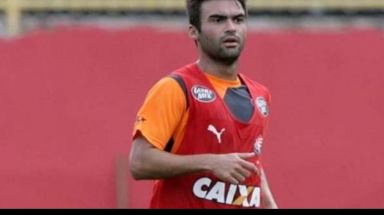 Imagem Arthur Maia evita comparações com Escudero: estou procurando meu espaço
