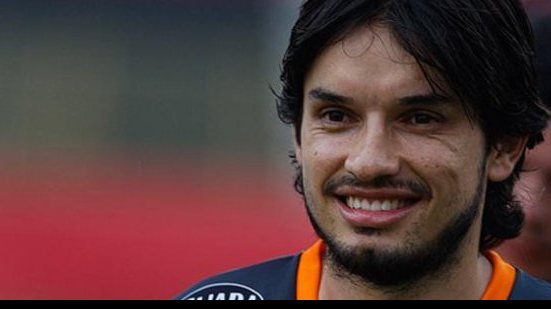 Imagem Tiago Real faz "lobby" por chegada de Kieza no Vitória e elogia Dagoberto