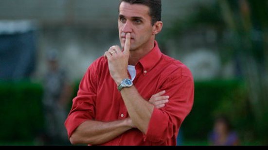 Imagem Mancini rasga elogios à Kieza e comemora invencibilidade em clássicos