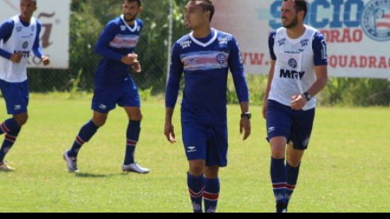 Imagem Com reforços e poupados, parte do elenco do Bahia treina no Fazendão