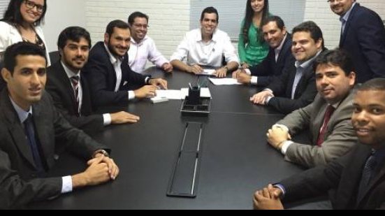 Imagem Bahia firma parceria com Instituto de Direito para elaboração de palestras