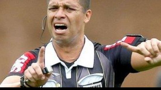Imagem Bahia x Santa Cruz: árbitro alagoano comanda clássico no Nordestão