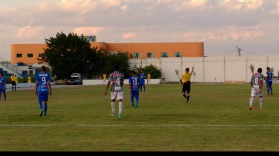 Imagem  Galícia x Fluminense é transferido para Pituaçu