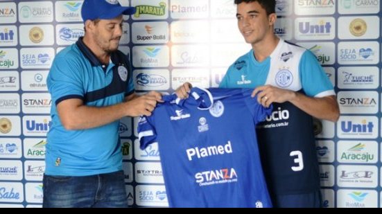 Imagem Vitória empresta joia da divisão de base ao Confiança