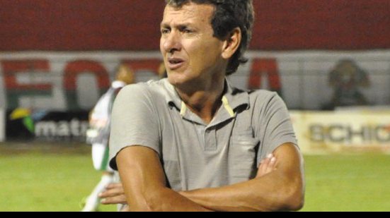 Imagem Baianão: Feirense anuncia técnico visando partida decisiva contra rebaixamento 