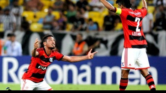 Imagem Ex-companheiros, Hernane e Léo Moura trocam provocações antes de clássico
