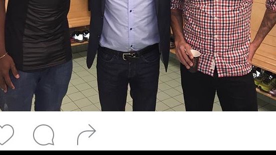 Imagem Na Suécia, Gabriel Valongo comemora acerto com novo clube