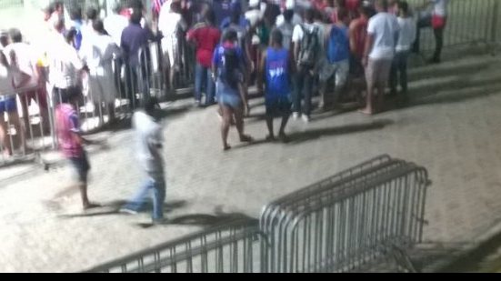 Imagem Sócios do Bahia reclamam de filas para entrar na Fonte Nova