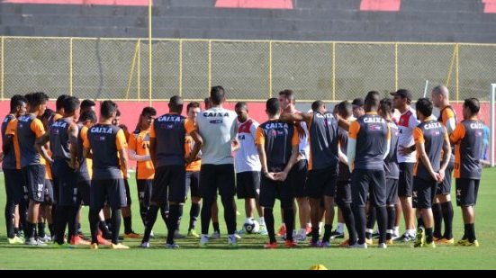 Imagem   Mancini comanda treino e vai aguardar por Tiago Real e William Farias