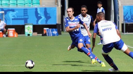 Imagem Thiago Ribeiro destaca trio ofensivo e quer superar falta de entrosamento