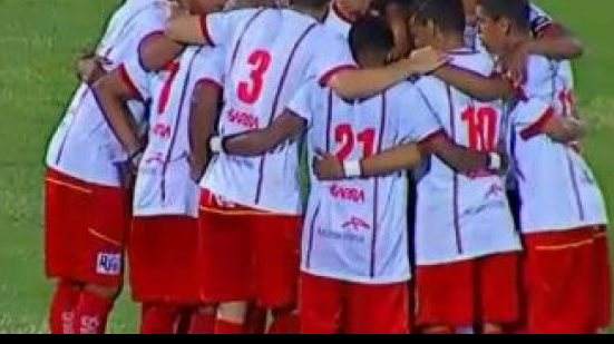 Imagem Jogadores da Juazeirense comemoram classificação para semifinal do Baiano