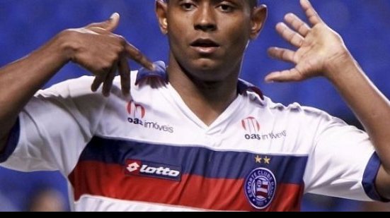 Imagem Suspenso até 2018, ex-Bahia avisa que ainda volta a atuar: “Jobgol não morreu”