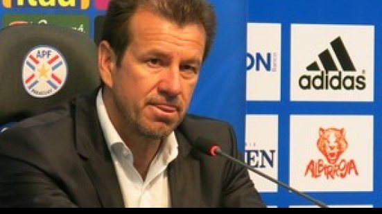 Imagem Pressionado, Dunga confessa que não conseguiu dormir após empate com Paraguai