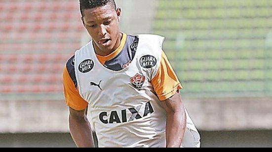 Imagem Após marcar gol, jovem atacante quer se manter entre os titulares no Vitória