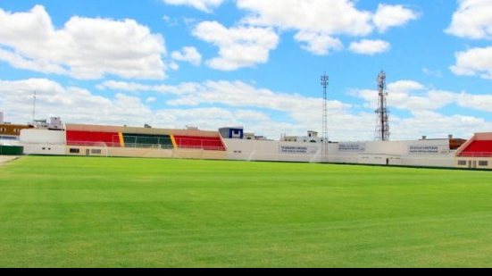 Imagem Estádio Adauto Moraes está pronto para reinauguração