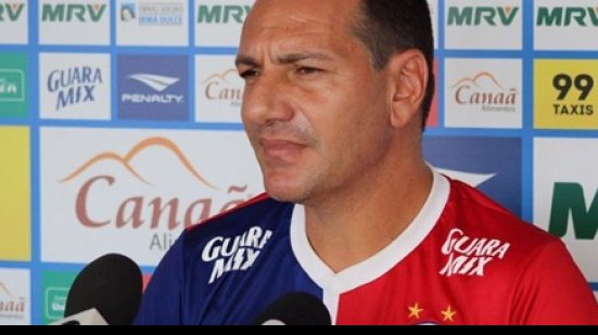 Imagem “Bahia mostrou empenho de campeão”, exalta Doriva após classificação