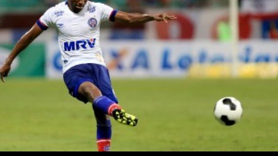 Imagem Lateral-direito deve voltar a ser opção no Bahia em até três semanas