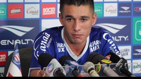 Imagem Juninho exalta experiência de Thiago Ribeiro e prevê dificuldades contra o Santa