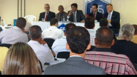 Imagem Clubes e ligas aprovam contas do exercício 2015 da FBF; Bahia se abstém de voto