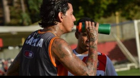 Imagem Enquete: torcedores apontam que Victor Ramos está regular e Bahia com medo