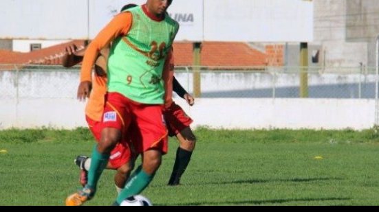 Imagem "Vamos buscar a classificação no Barradão", promete atacante da Juazeirense