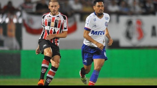 Imagem Bahia arranca empate com o Santa e fica em vantagem para decisão
