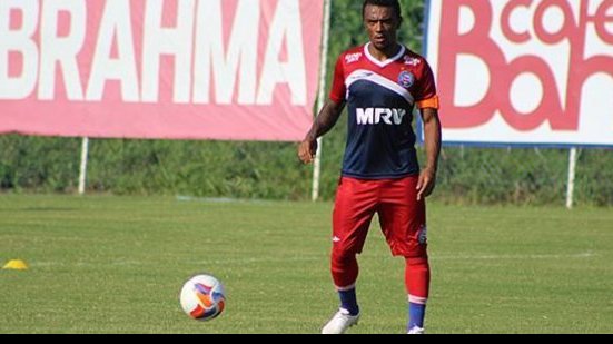 Imagem Paulo Roberto volta a ser opção no Bahia, mas volta ao time titular é incerta