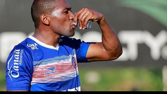 Imagem Recuperado de lesão, Tinga se coloca à disposição de Doriva: estou 100% 