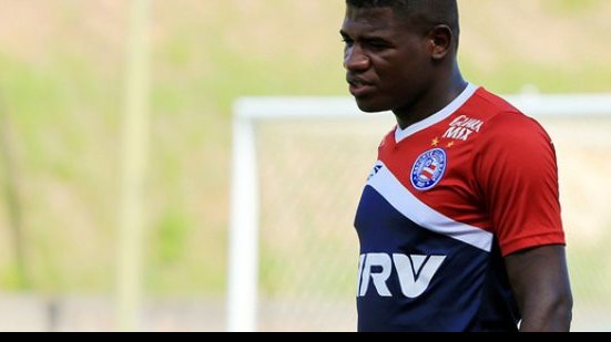 Imagem Com retorno de Paulo Roberto, Feijão perde vaga de titular no Bahia