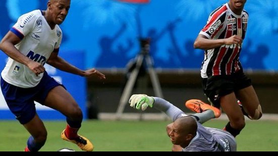 Imagem Defesa falha feio e Bahia é eliminado pelo Santa Cruz na semifinal do Nordestão