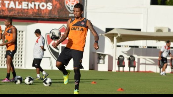 Imagem Com treinamentos fechados, Vitória segue preparação para encarar Juazeirense