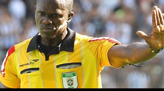 Imagem Jailson Macedo Freitas comanda Vitória x Juazeirense