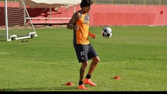 Imagem Victor Ramos prega respeito à Juazeirense e convoca torcida do Vitória