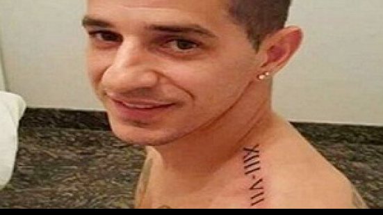 Imagem Romagnoli homenageia título da Libertadores, mas tatuador erra grafia de números