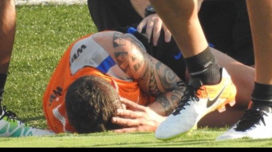 Imagem Rildo desfalca o Corinthians por dois meses; lateral ex-Vitória pede desculpas