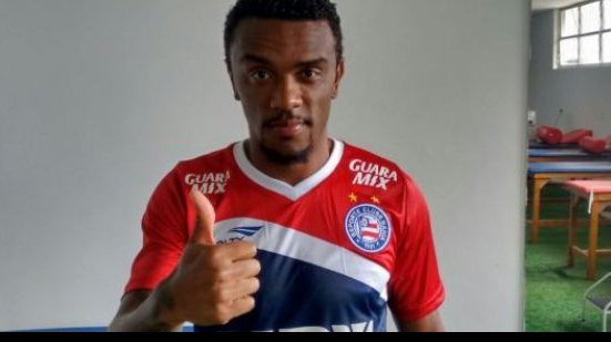 Imagem Paulo Roberto é apenas advertido pelo STJD por expulsão na Copa do Nordeste