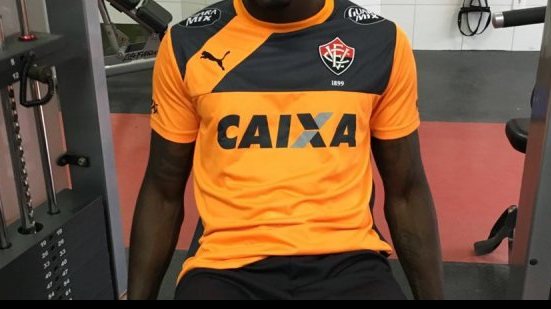 Imagem  Recém contratado, Kanu já treina no Barradão