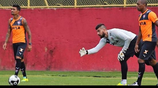 Imagem Fernando Miguel aposta em bom público na Fonte Nova para Vitória e Náutico-RR