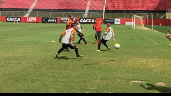 Imagem Sem definir substituto de Kieza, Vitória segue preparação para Copa do Brasil