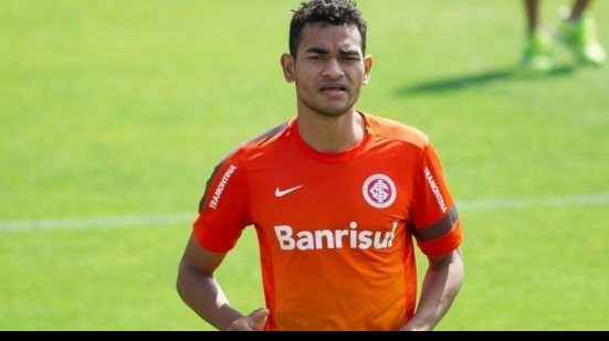 Imagem  Bahia está perto de anunciar zagueiro Jackson