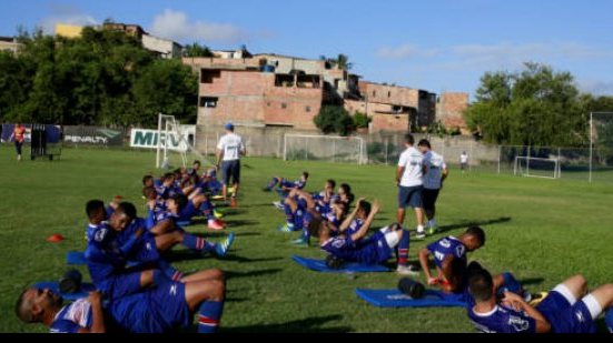 Imagem Sem Rômulo, Bahia faz treino tático no Fazendão