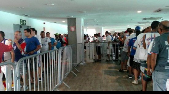 Imagem Votação de mudança do estatuto tem filas na Assembleia Geral do Bahia