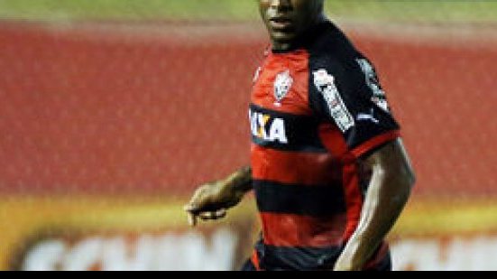 Imagem Amaral agradece a Mancini e companheiros por boa fase no Vitória