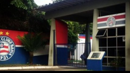 Imagem  Bahia contrata terceirizada, abala grupo e deixa funcionários antigos em pânico